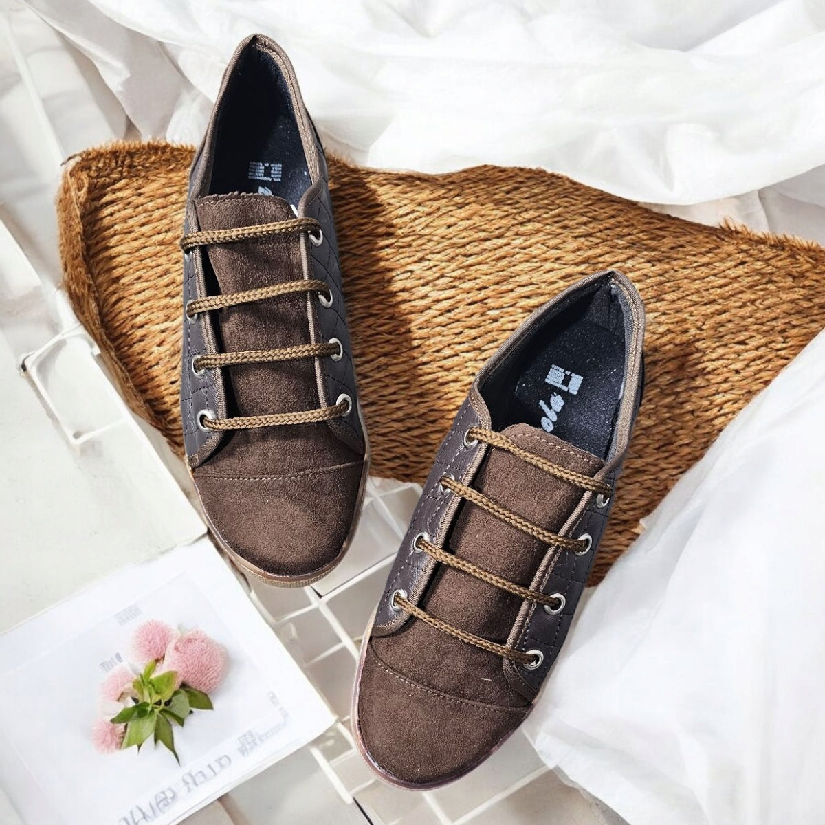 Tenis Mayela Casuales Color Cafe y Rombos para Dama