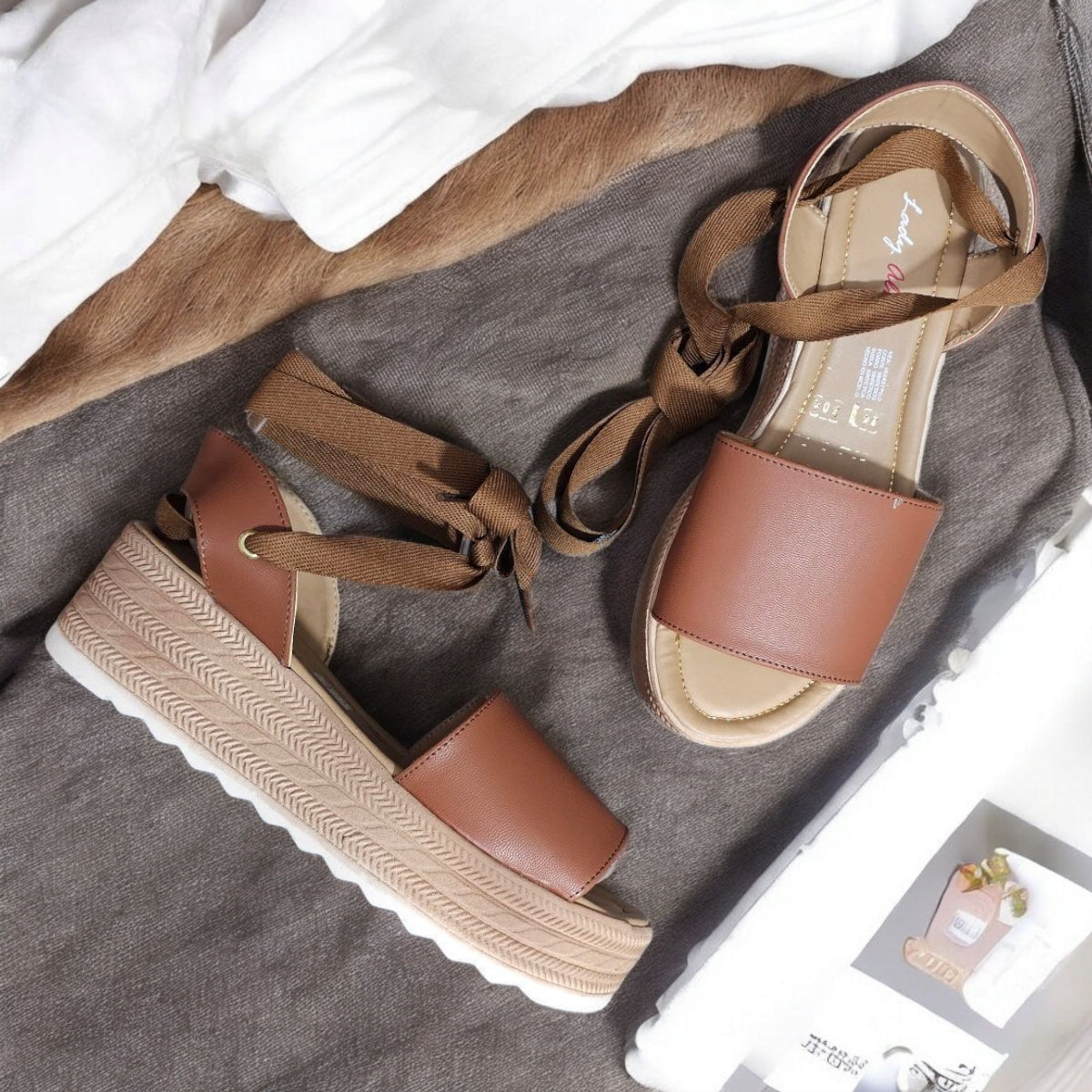 Alpargatas LADY 304 Suela Alta y Ajuste Listones