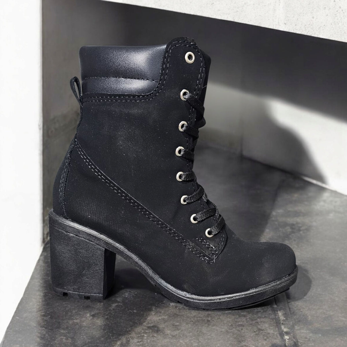 Botin NEWW Est. 1010 Tacon y Agujetas