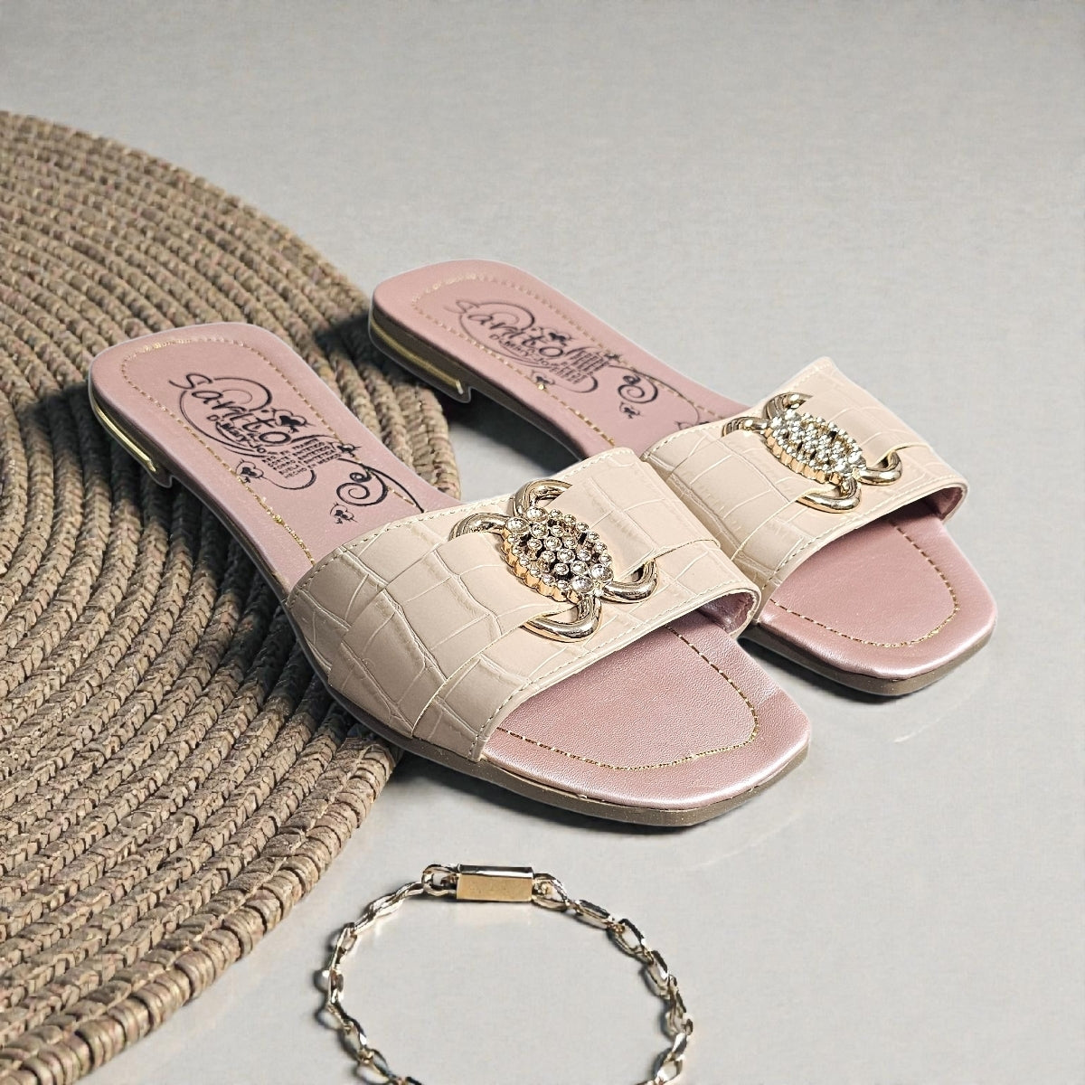 Sandalias Sari Est. 100 Clásicas con Herraje