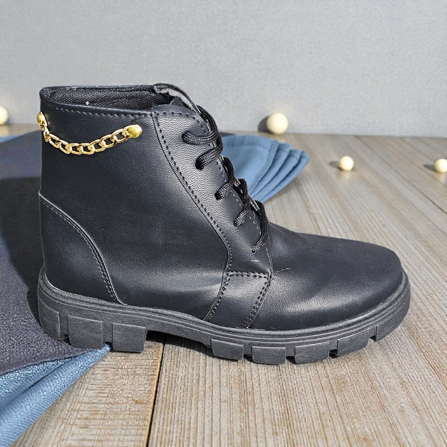 Bota ANGELA Est. 460 Bota Cordones y Cadena