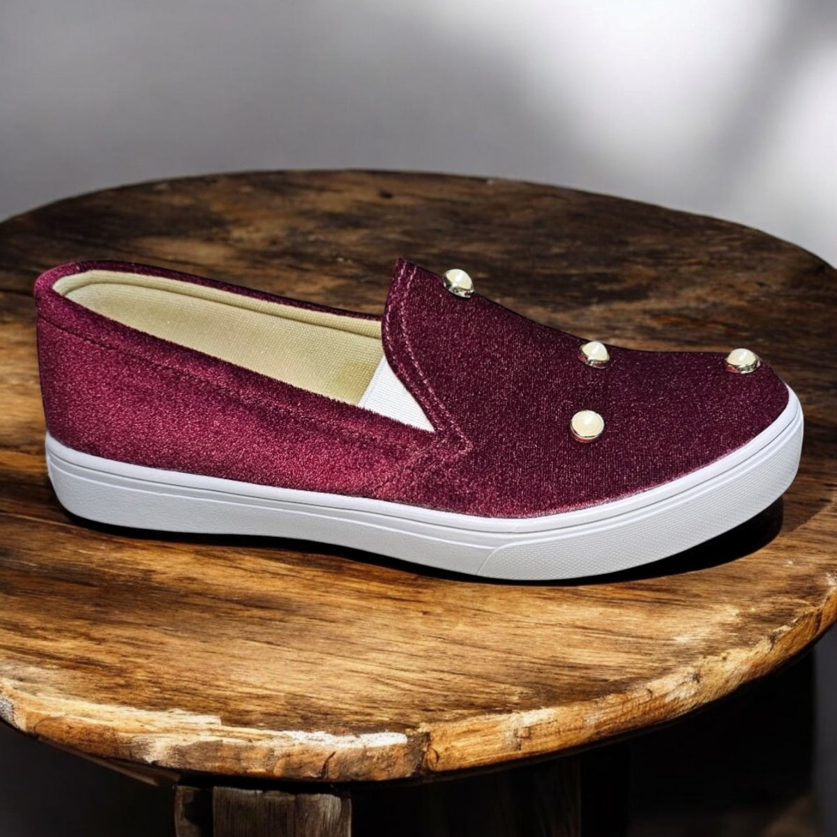 Tenis LULU con Perlas de Moda Urbana