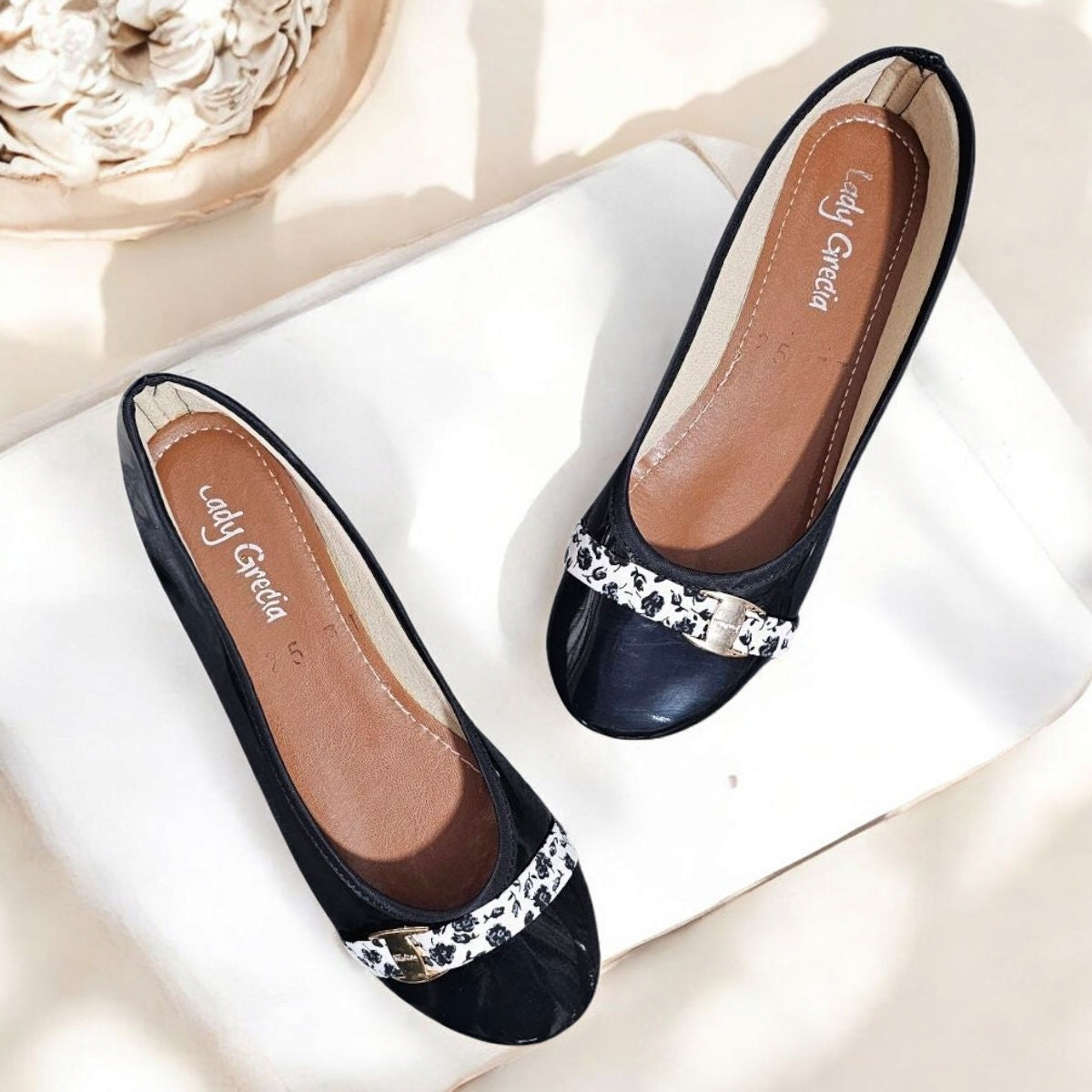 Balerina LADY GRECIA 03 Flats de Charol con Cinta