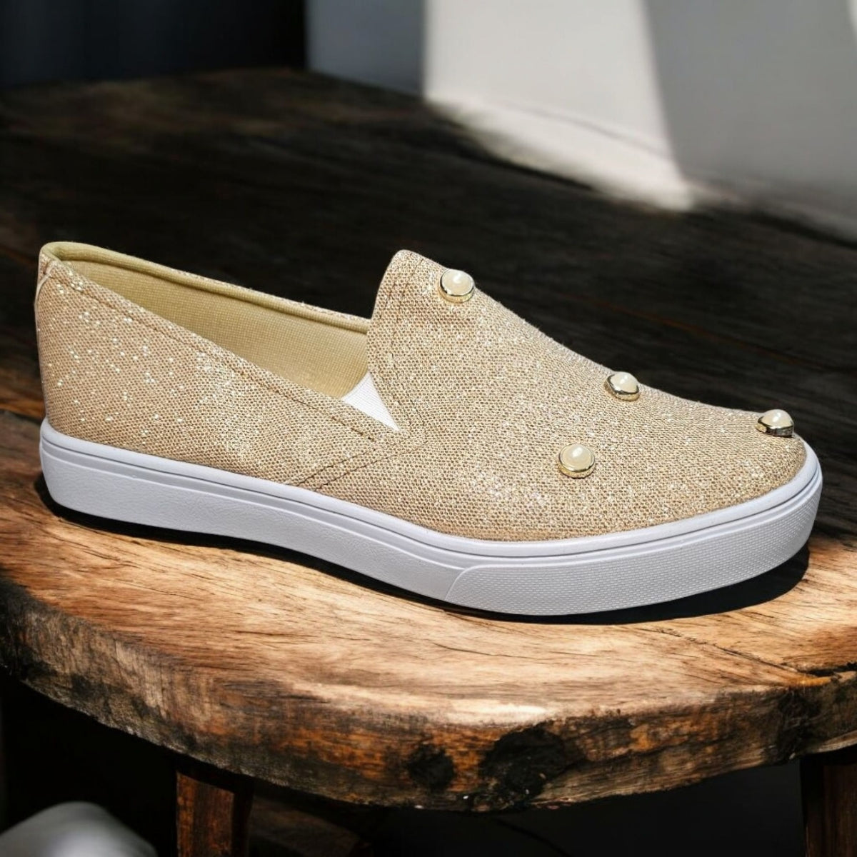 Tenis LULU con Perlas de Moda Urbana